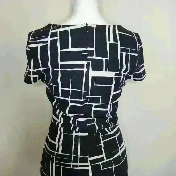 Lulu's women's black and white bodycon midi dress size medium - Picture 7 of 9